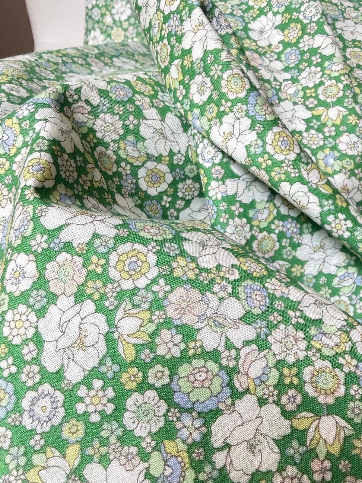 Flownny 100% Cotton Fabric - Lawn- Green, White Floral- 43