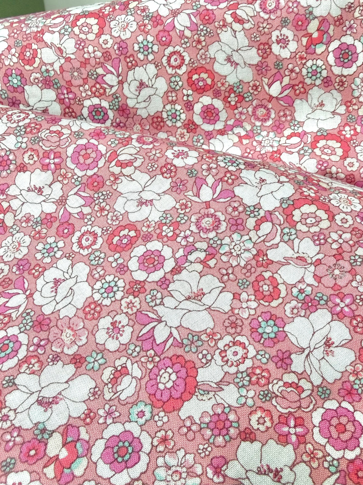 Flownny 100% Cotton Fabric - Lawn- Pink, White Floral- 43