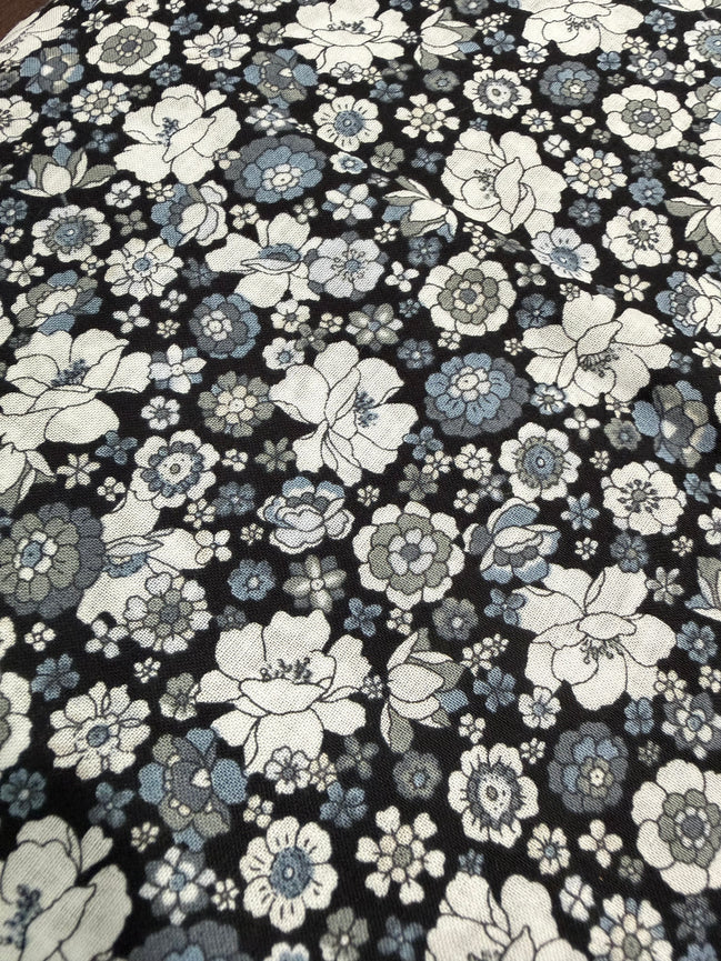 Flownny 100% Cotton Fabric - Lawn- Black, White Floral- 43" Gardenias