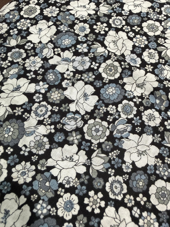 Flownny 100% Cotton Fabric - Lawn- Black, White Floral- 43" Gardenias