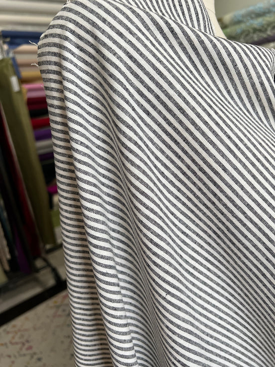 Essex Yarn Dyed Classic Wovens- Linen- Cotton Blend- Black- Narrow Stripes
