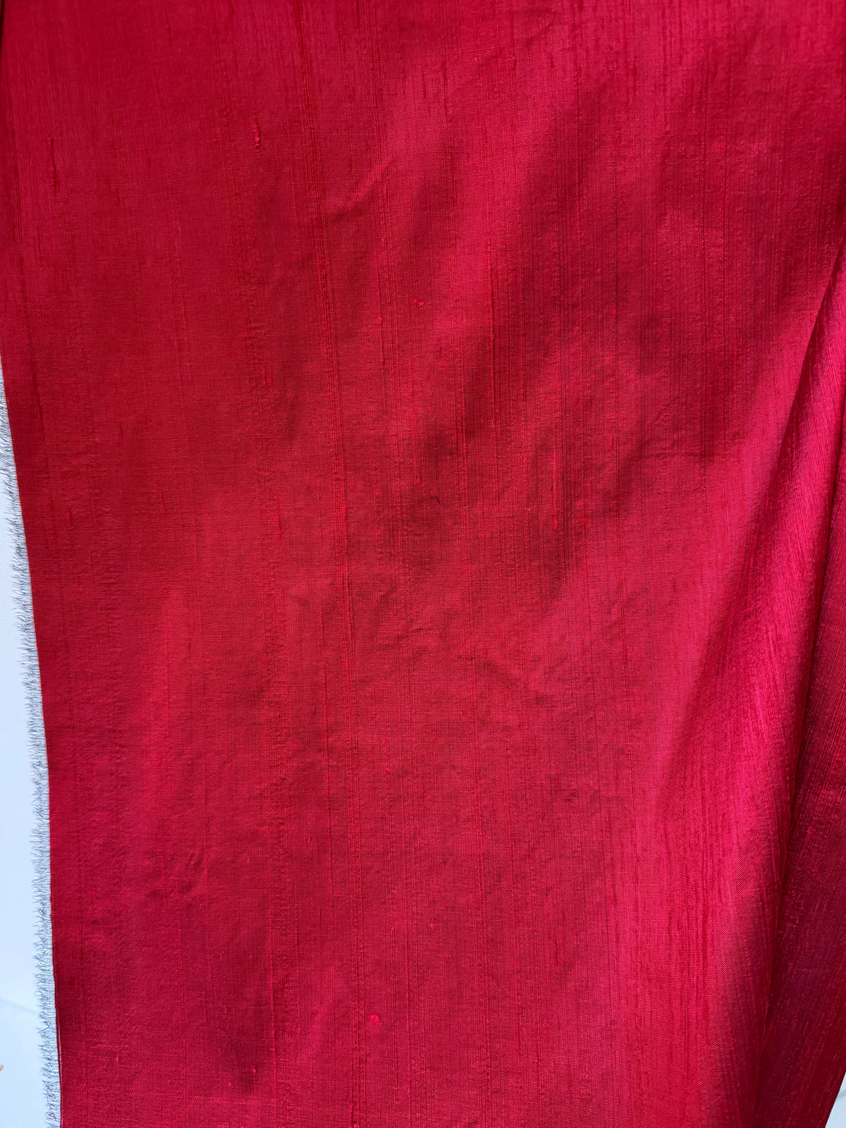 820 Burgundy Black Silk Dupioni- 54
