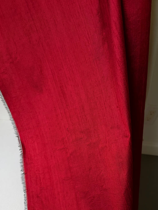 820 Burgundy Black Silk Dupioni- 54"