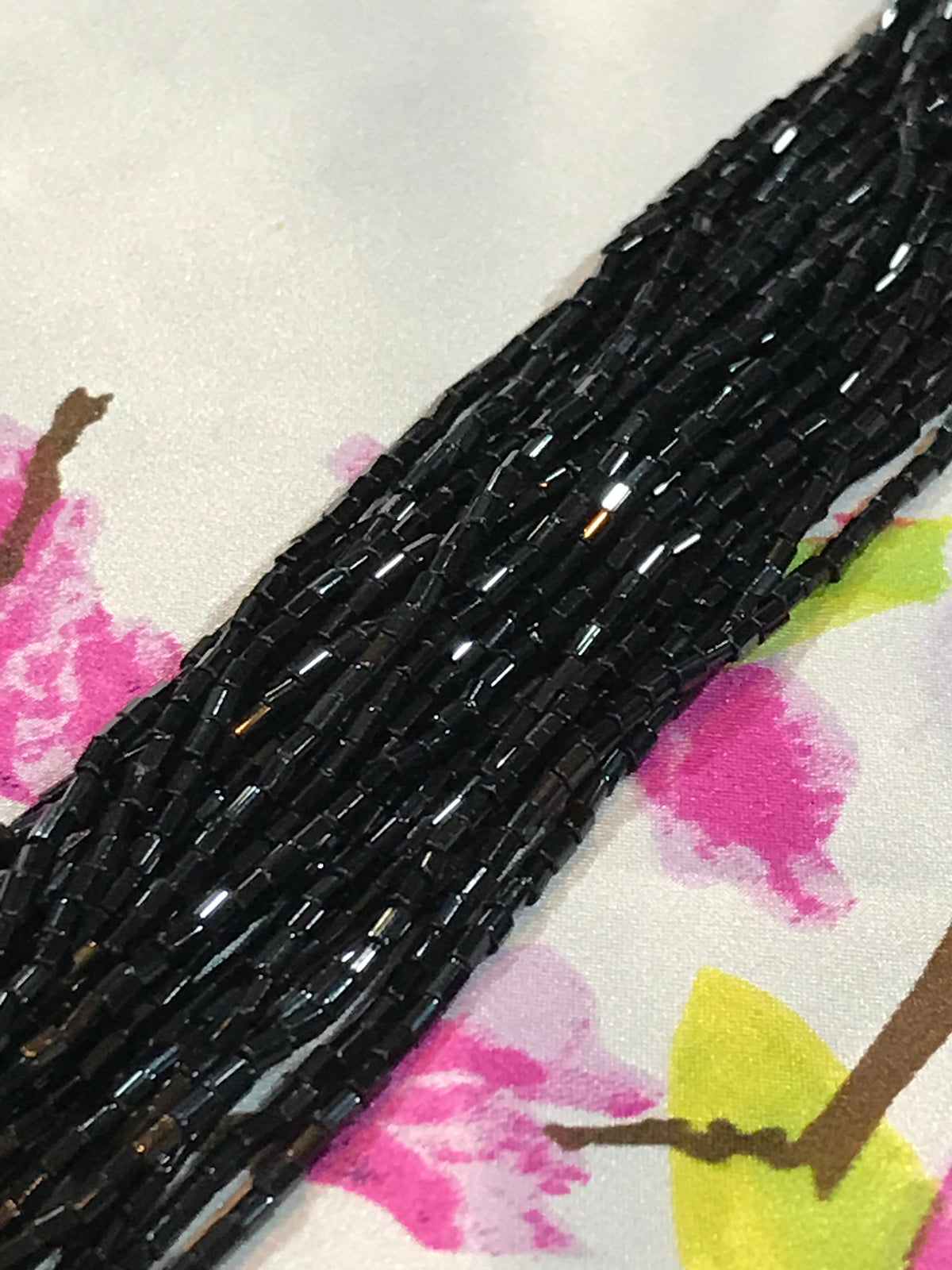 Black FACETTED 1