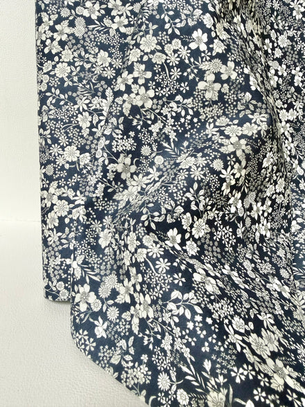 Flownny Cotton Fabric- Lawn KOKNFA- 1010 15 A- Dark Navy, White- 42"