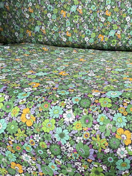 Flownny 100% Cotton Fabric - Lawn- Green- 43" Ditsy
