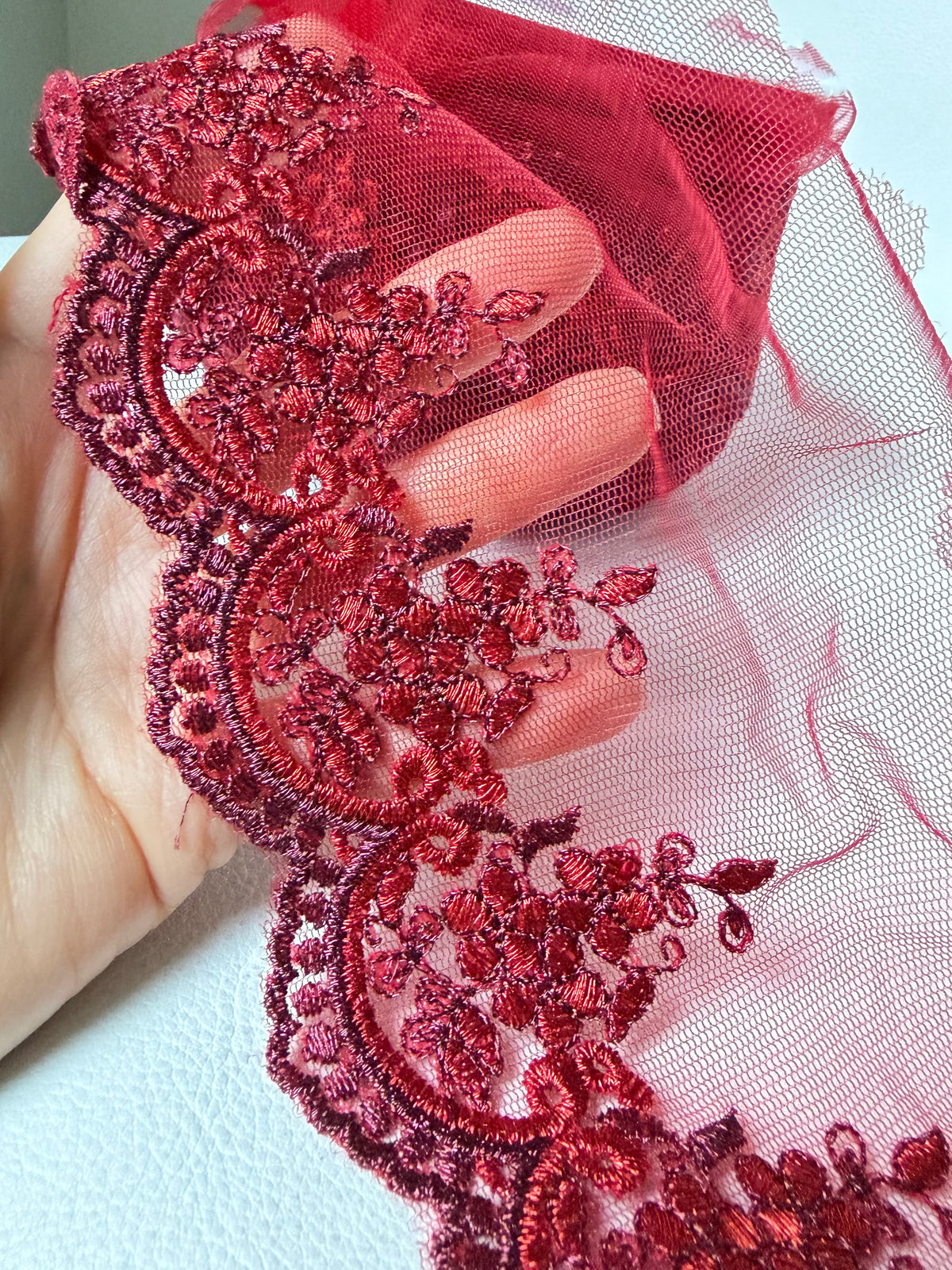 Red 4285 Embroidered Soft Tulle with Metallic Thread, 120mm- 4 3/4