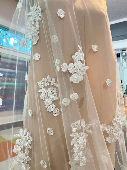 Off White 3D Floral- European Embroidered Tulle- 52" (510)
