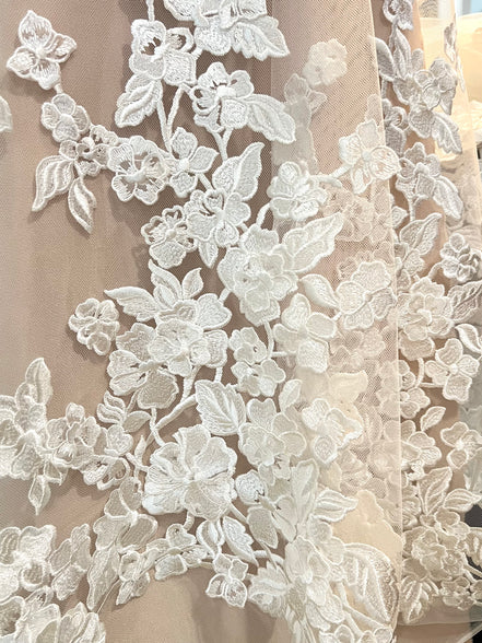 Off White 3D Floral- European Embroidered Tulle- 52" (510)