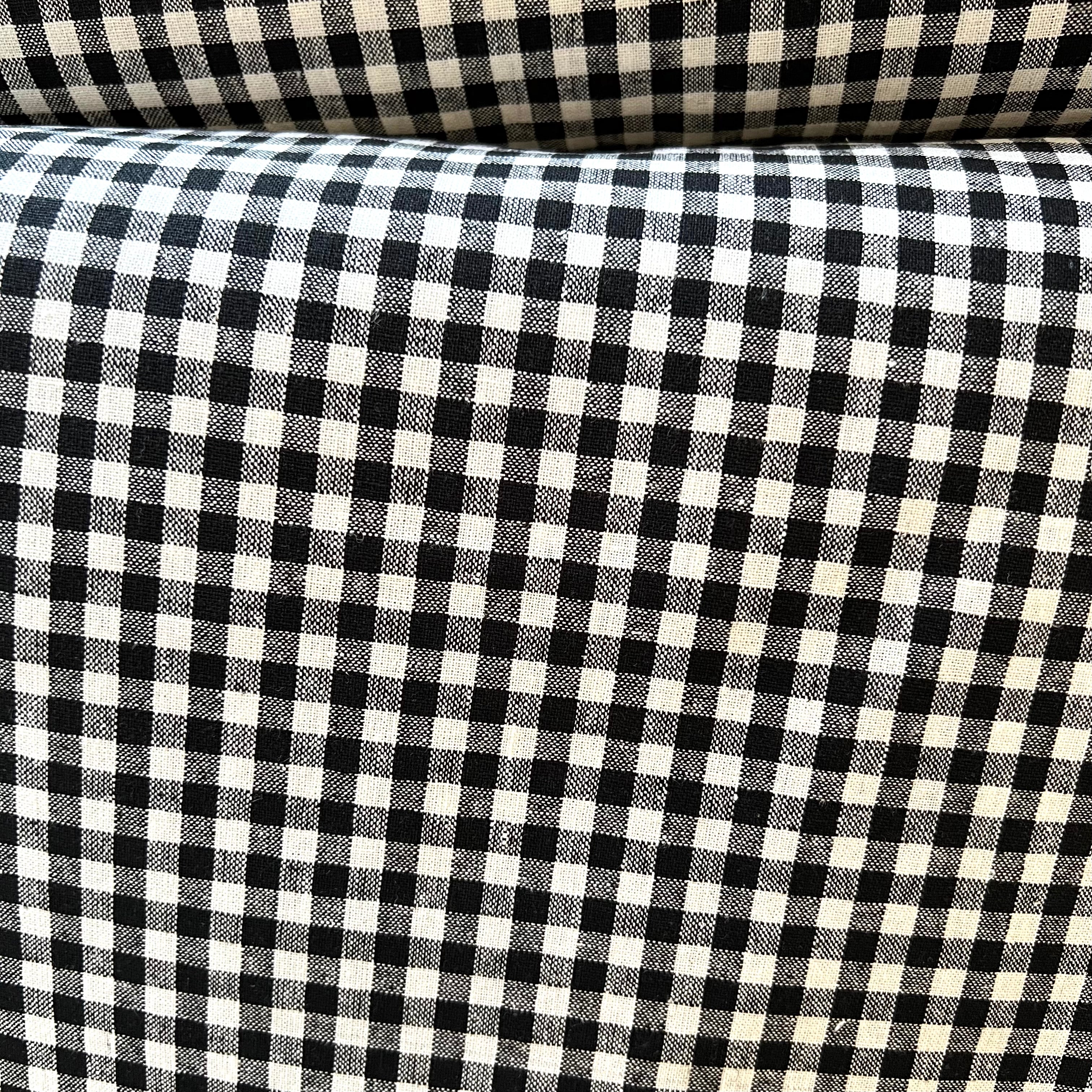 Essex Yarn Dyed Classic Wovens- Linen- Cotton Blend- Black- Gingham- 43” Wide
