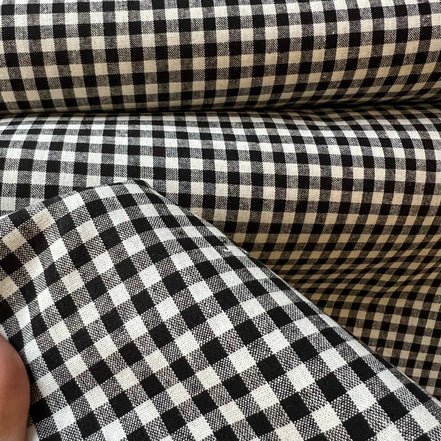 Essex Yarn Dyed Classic Wovens- Linen- Cotton Blend- Black- Gingham- 43” Wide