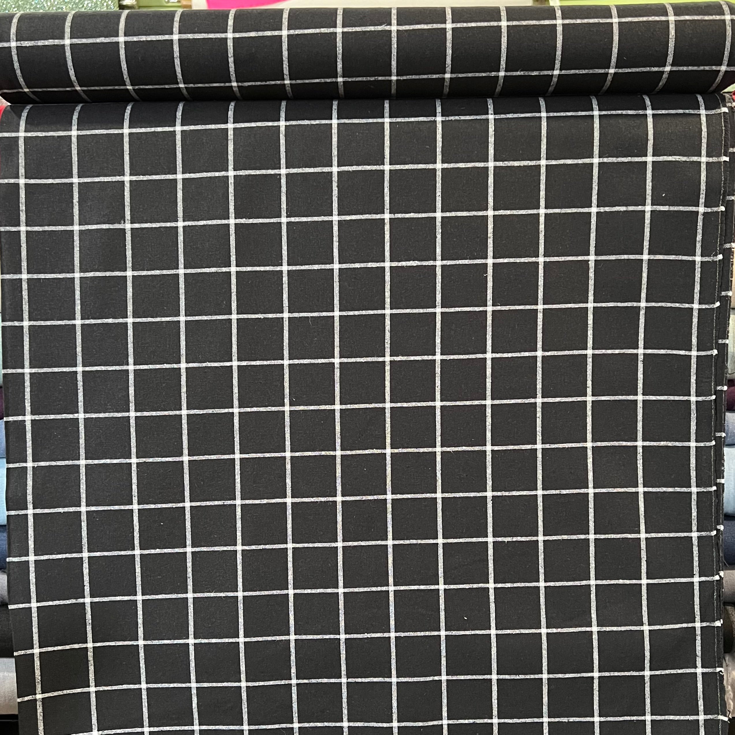 Essex Yarn Dyed Classic Wovens- Linen- Cotton Blend- Black- Windowpane Check- 43