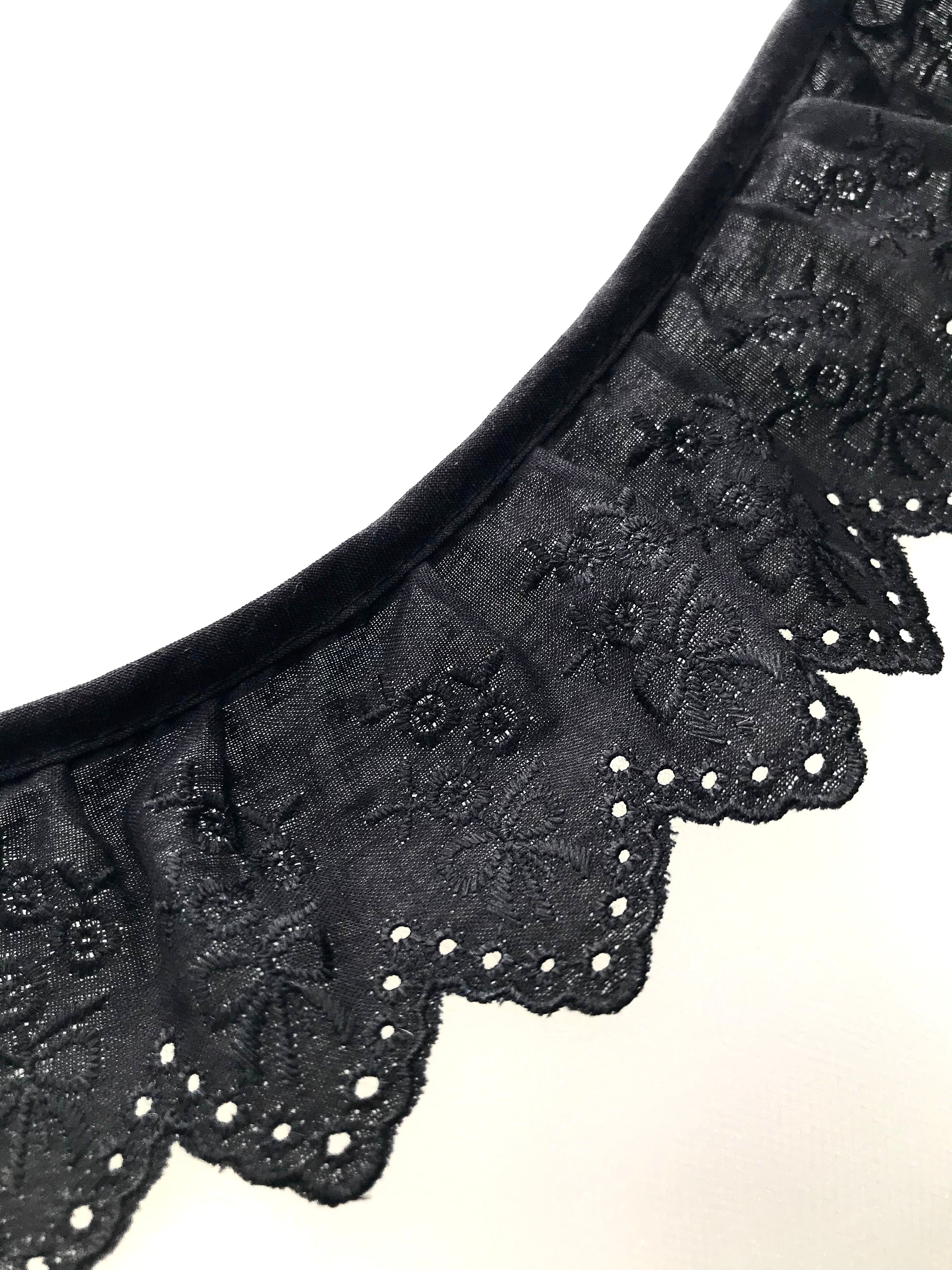 Black Flowers and Bows Eyelet- Broderie Anglaise- Lace Trim 5297