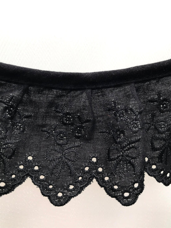 Black Flowers and Bows Eyelet- Broderie Anglaise- Lace Trim 5297