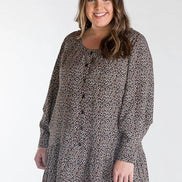 Wren Blouse and Dress Paper Pattern- Chalk + Notch