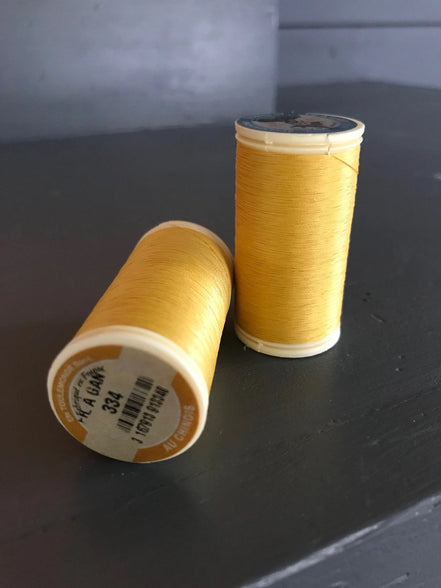 Sajou No. 334- Corn GLOVING THREAD- Fil a gant au Chinois