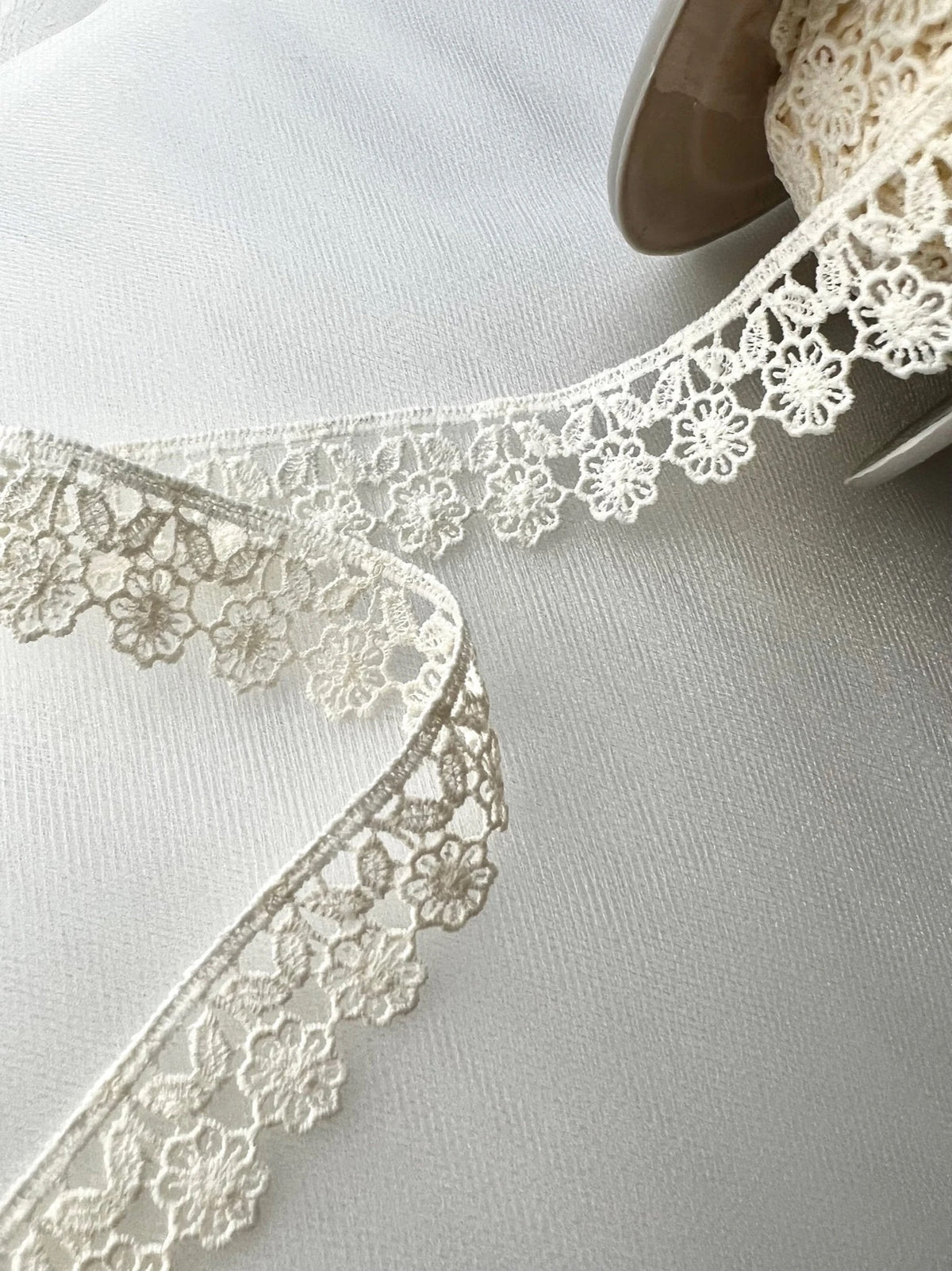 Ivory Floral Guipure- Lace Trim 3757