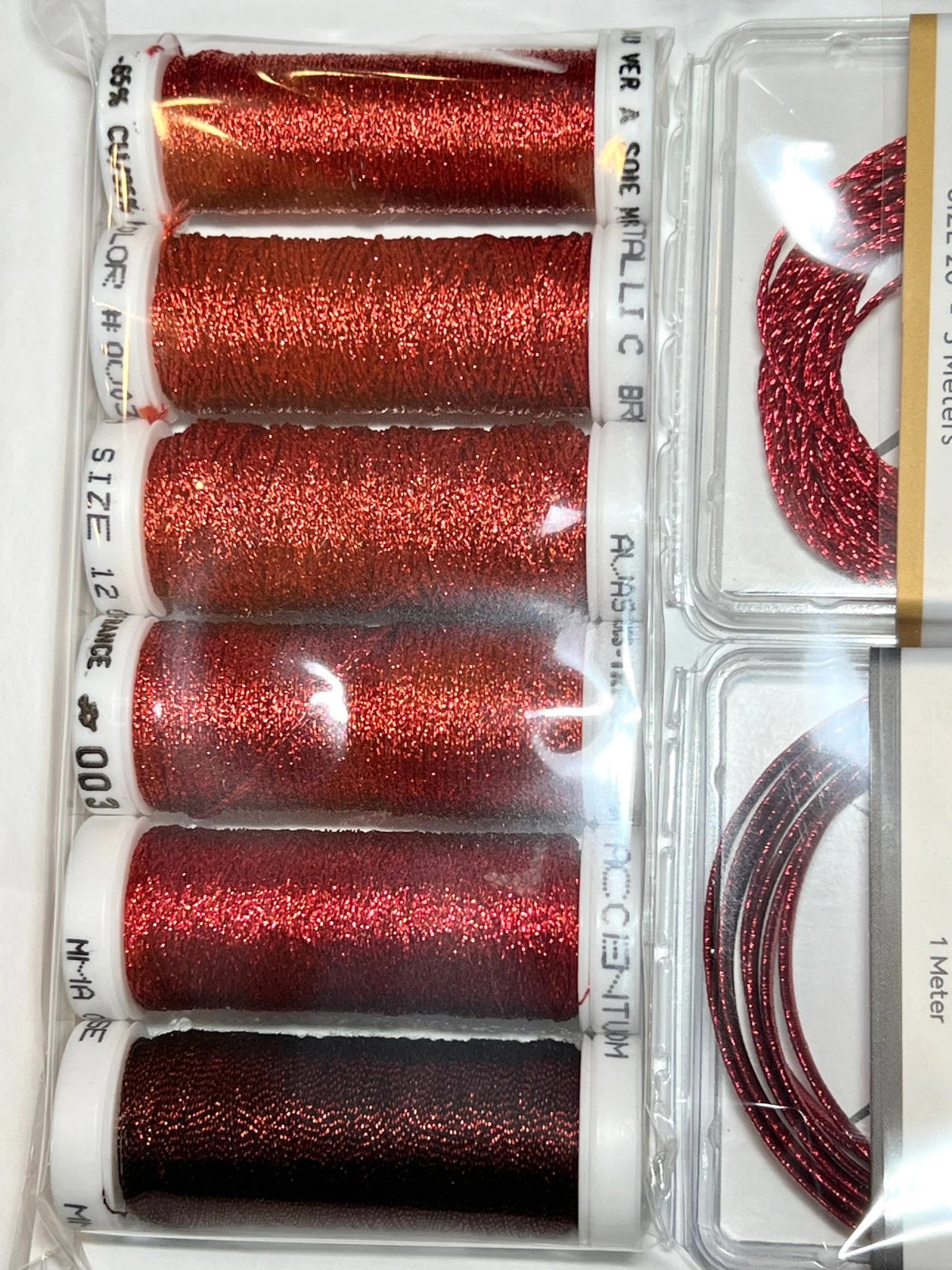Au Ver A Soie & Accentuate- Ensemble de Metallic - Red- Set of Metallic Embroidery Threads