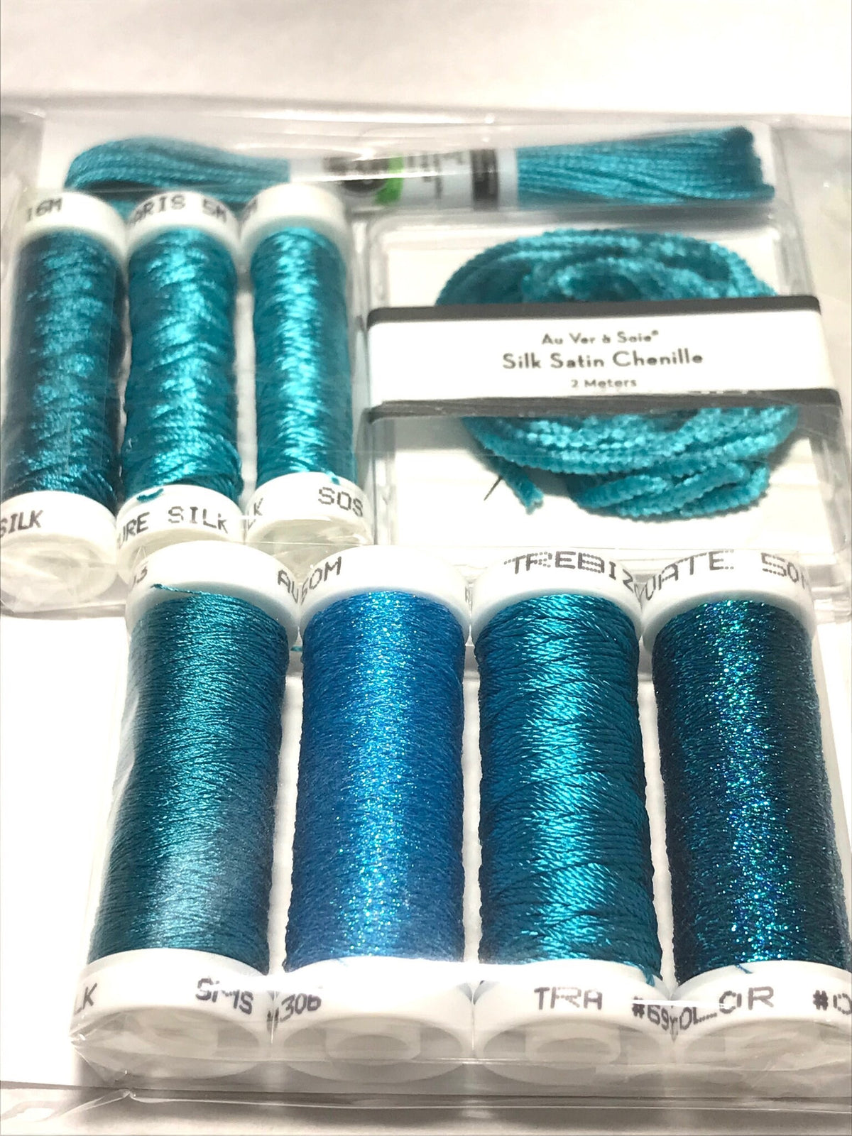 Au Ver A Soie- Ensembles de Soie- Caribbean Blue