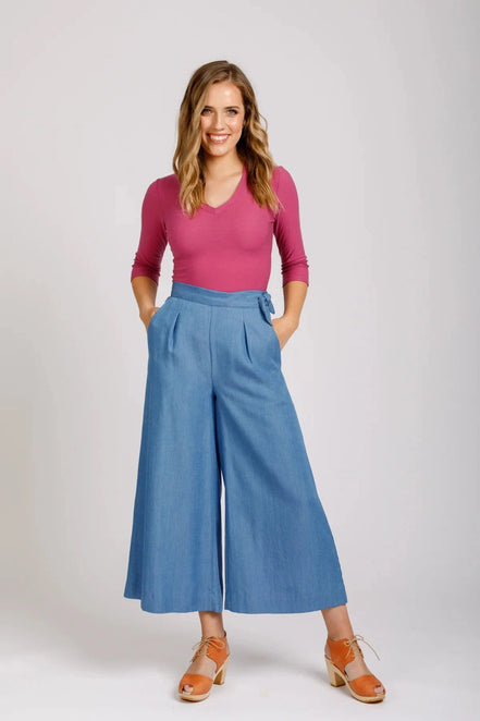 Flint Pants & Shorts Pattern- Megan Nielsen- Sizes 0-20