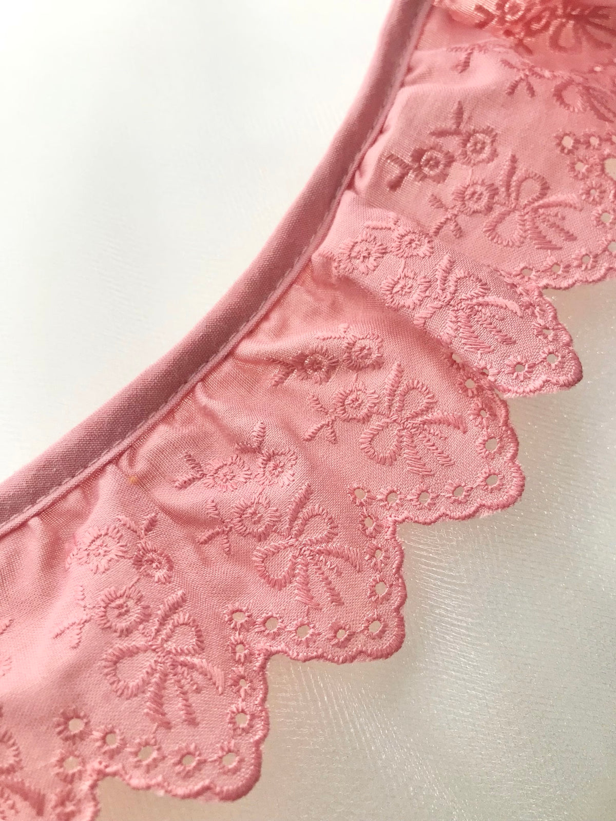 Mauve Flowers and Bows Eyelet- Broderie Anglaise- Lace Trim 5297
