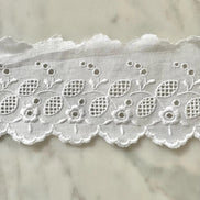White- Flowers- 2.75″ Flat Cotton Eyelet- 5608