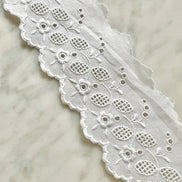 White- Flowers- 2.75″ Flat Cotton Eyelet- 5608