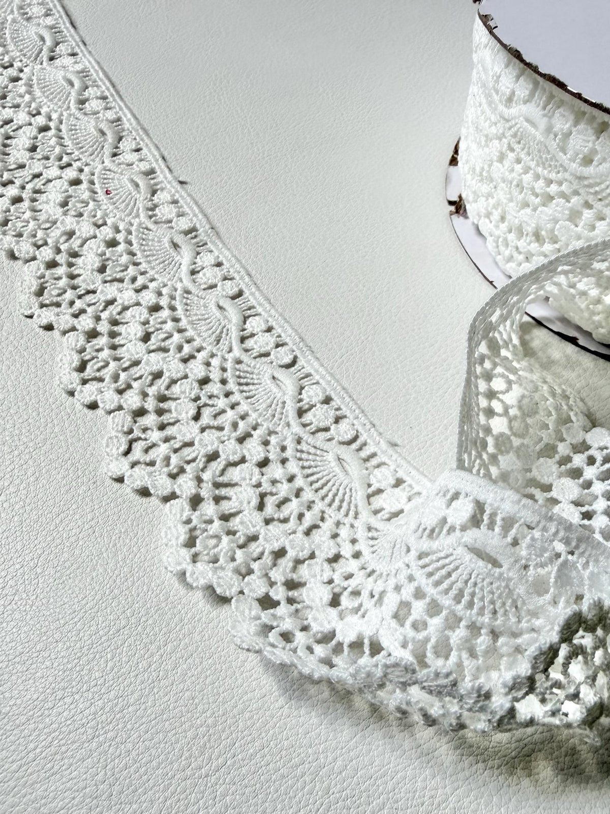 White Fan Pattern Guipure- Lace Trim 9129- 2 1/8” Wide