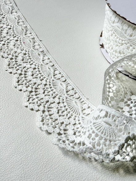 White Fan Pattern Guipure- Lace Trim 9129- 2 1/8” Wide