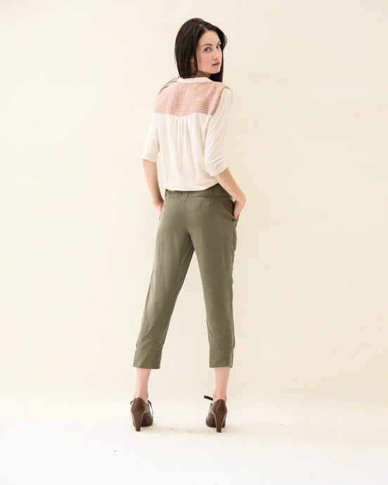 Camas Blouse- Thread Theory Paper Pattern