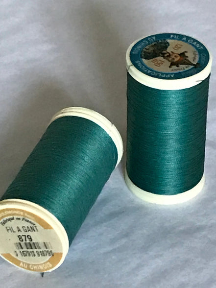 Sajou No. 879- EMERALD GLOVING THREAD- Fil a gant au Chinois