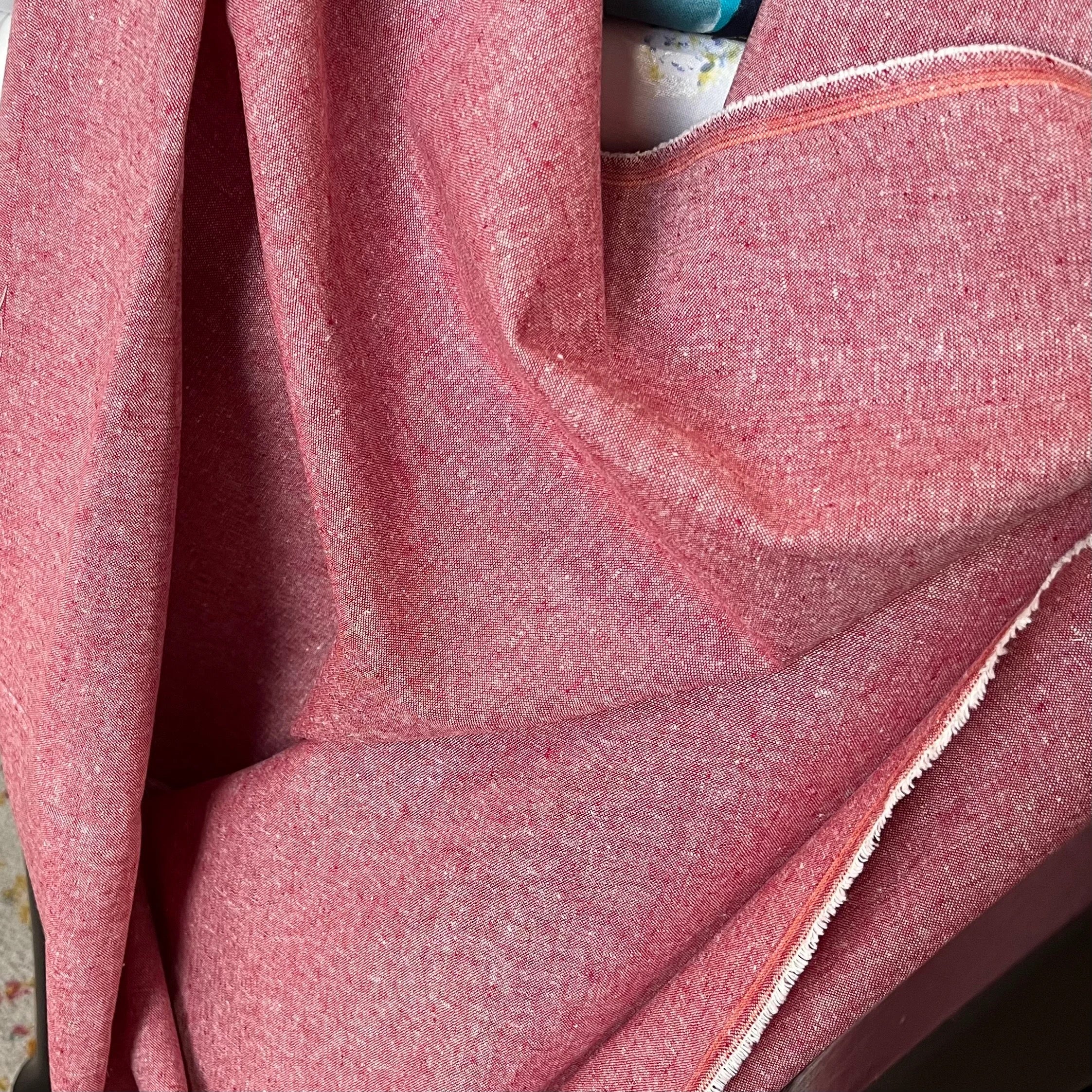 Essex Yarn Dyed Linen- Cotton Blend- Red- 44