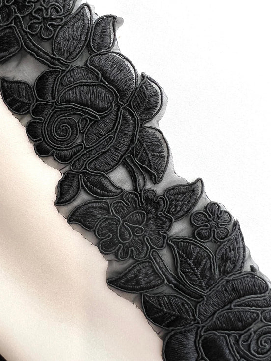 Black Roses Lace Trim- 2 1/2" Wide 11056