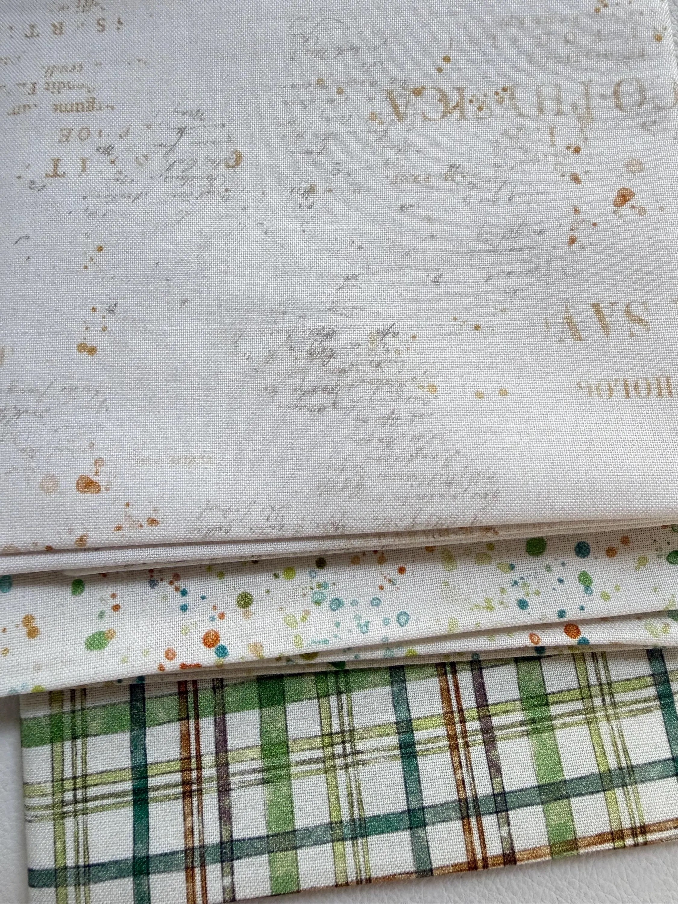 Clothworks “Hummingbird Days” 14 Fat Quarters- 100% Cotton FQ