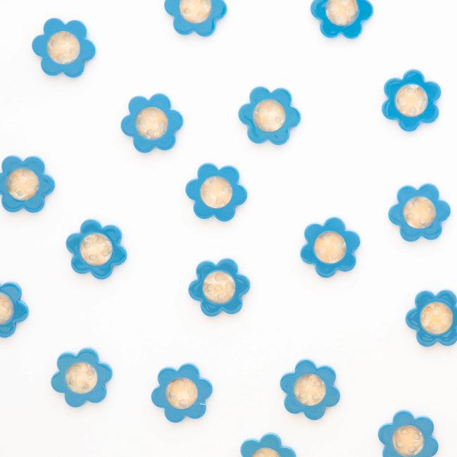 Blue Daisy Large 1" Buttons- Sarah Hearts